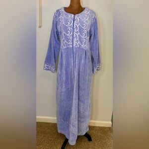 Elegant Blue Embroidered Women's Robe